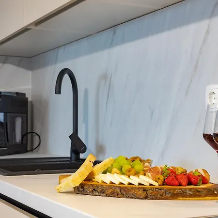 Ruzmarin J Parking Included Apartment *