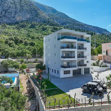 Apartment Ruzmarin J Parking Included *