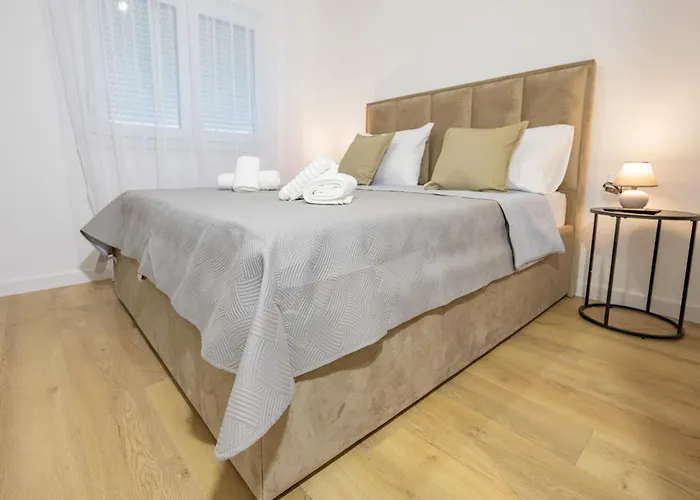 Apartment Ruzmarin J Parking Included