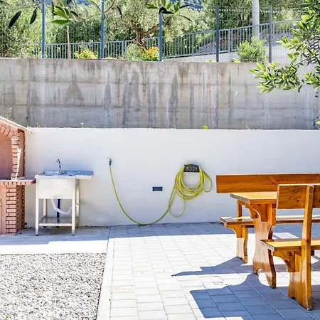 Apartment Ruzmarin J Makarska